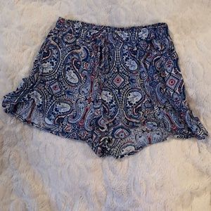 Hollister floral shorts . Jr small